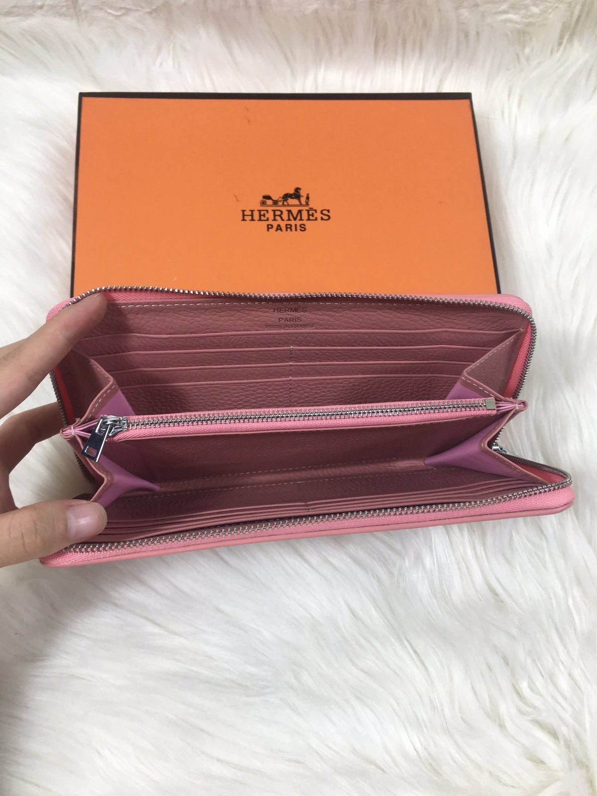 Hermes Silk'In Classic Wallet 20 Light Pink Grained Calfskin