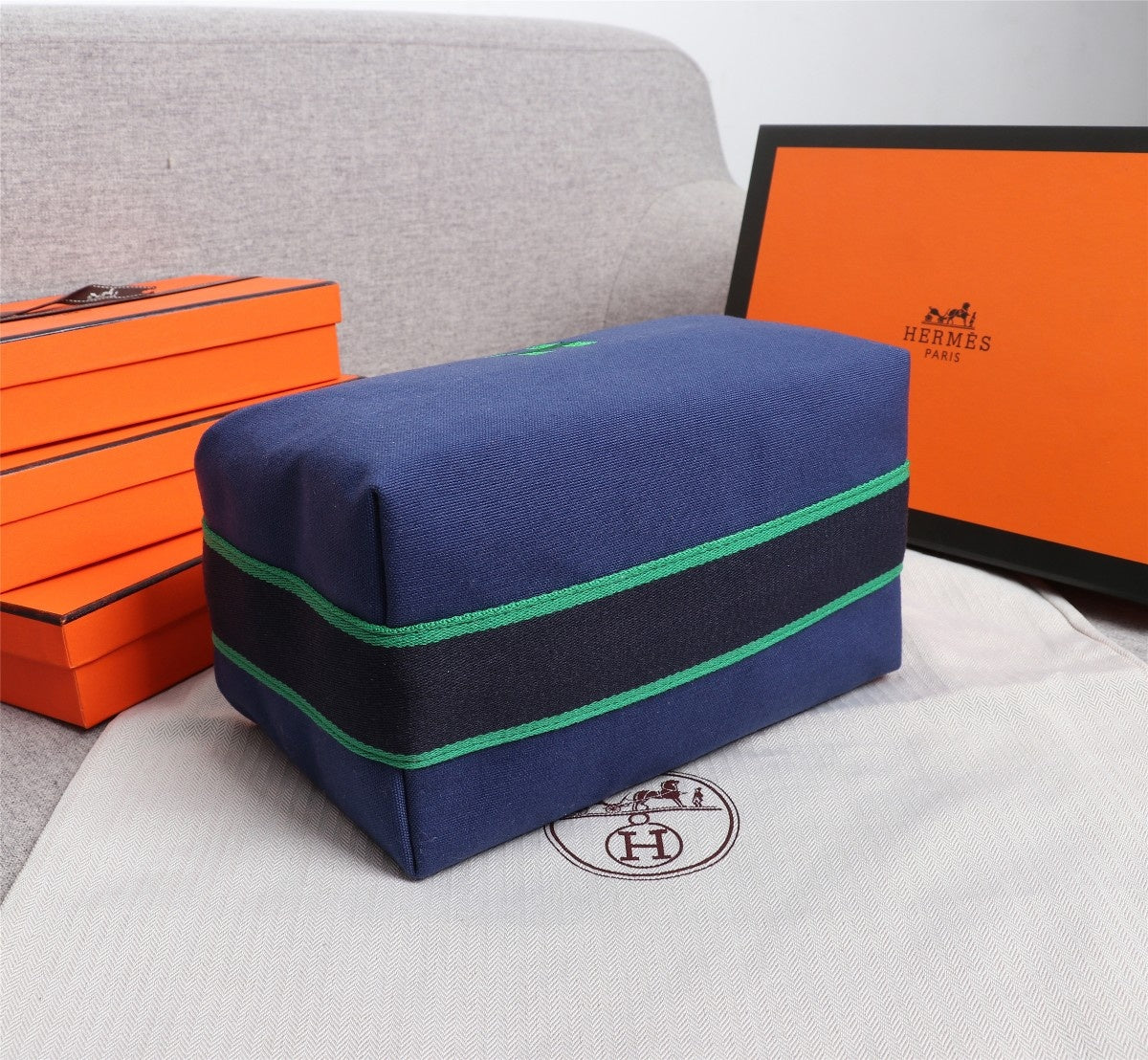 Hermes Bride-A-Brac 21 Azure Canvas