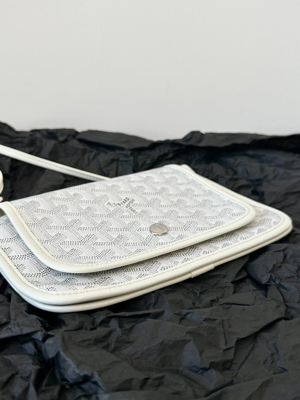Goyard Plumet Pocket Wallet 20 in White Goyardine Canvas and Lambskin Trim