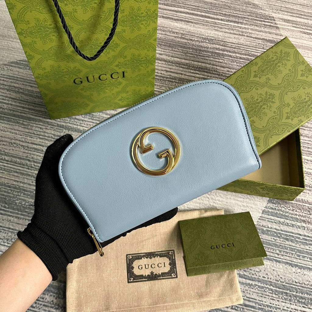 Gucci Blondie 21 Full Zip Wallet in Blue Pastel Calfskin
