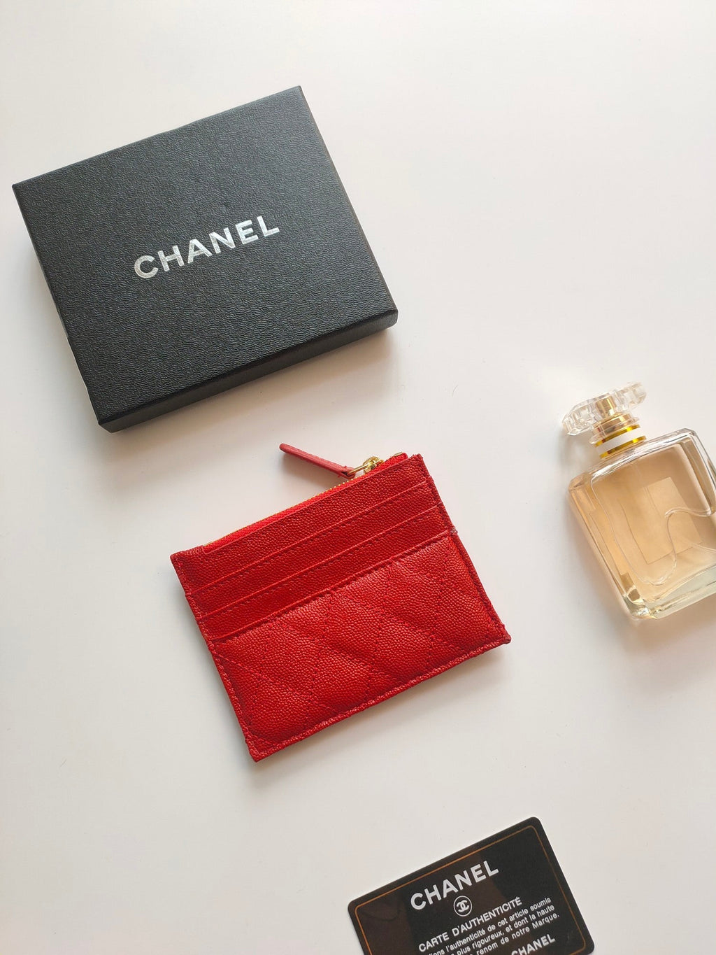 Chanel Zipped Card Holder 11.5 Red Grained Calfskin Gold Icon