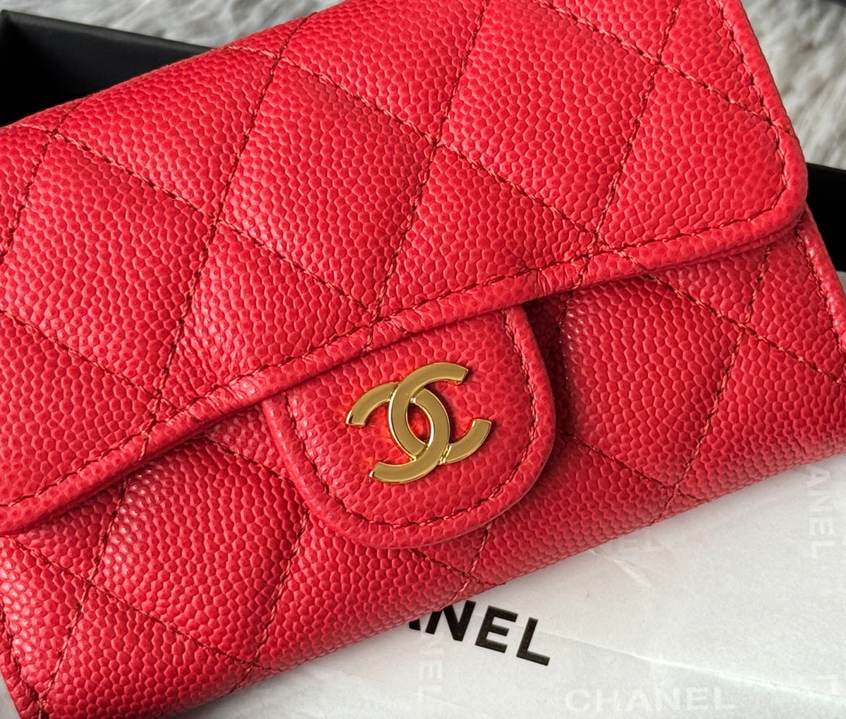 Chanel 25S Classic Flap Card Holder 11 in Ruby Red Caviar Gold Hardware