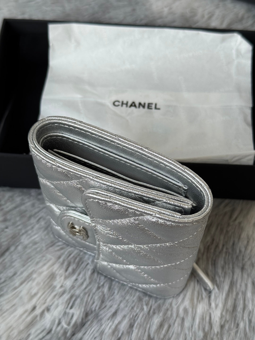 Chanel 25S Cf Small Tri Fold Wallet 11 in Silver Caviar Gold Hardware