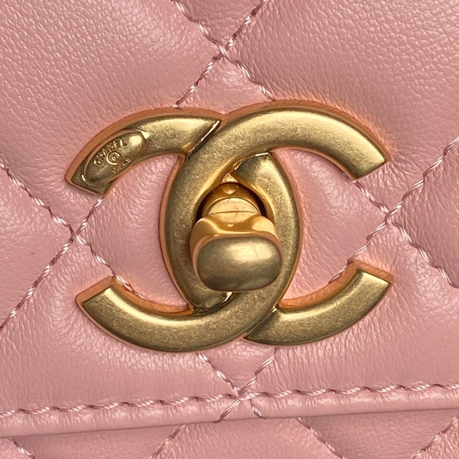 Chanel 25S Chain Wallet 19 in Pink Lambskin Gold Hardware