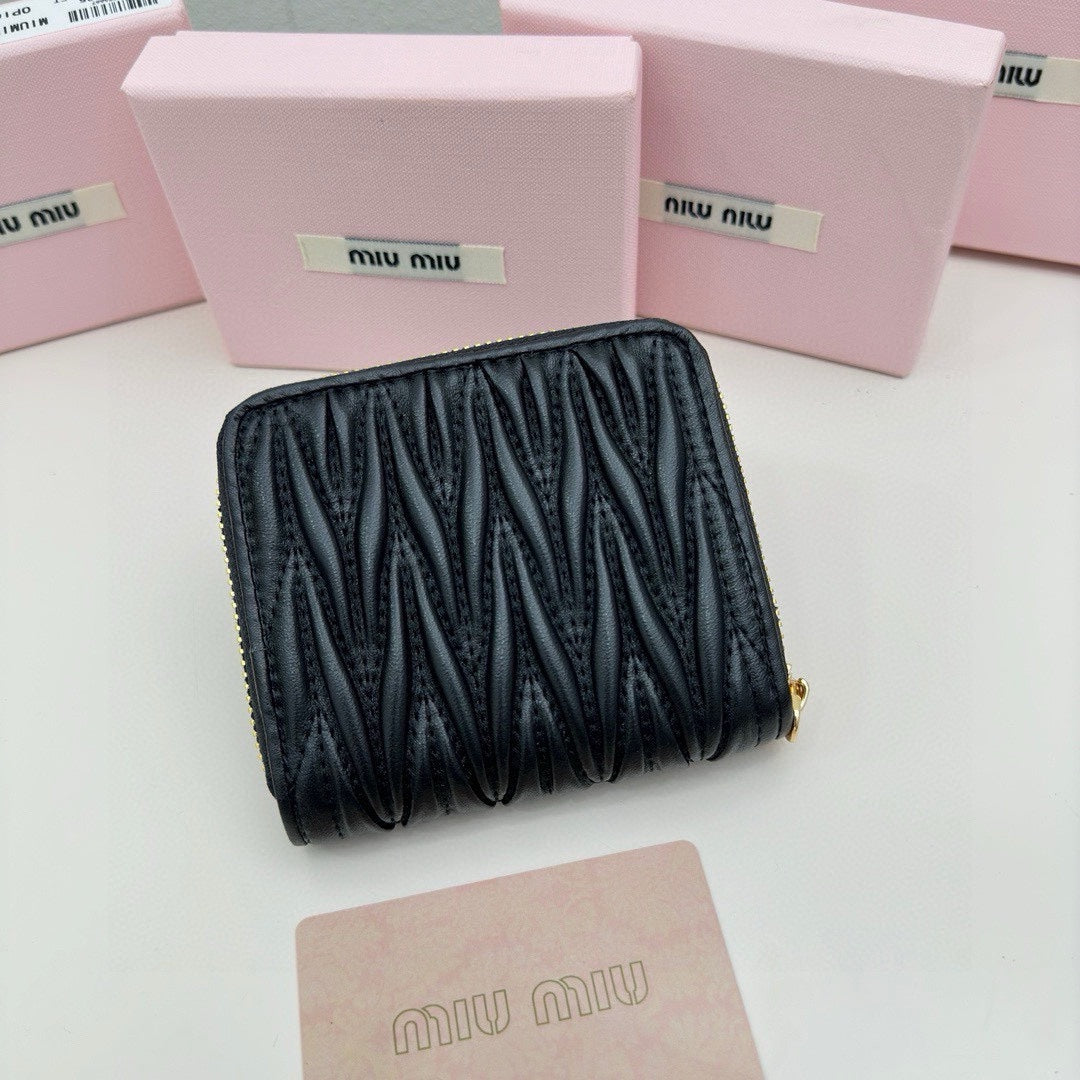 Small Matelassé Wallet 10 in Black Leather