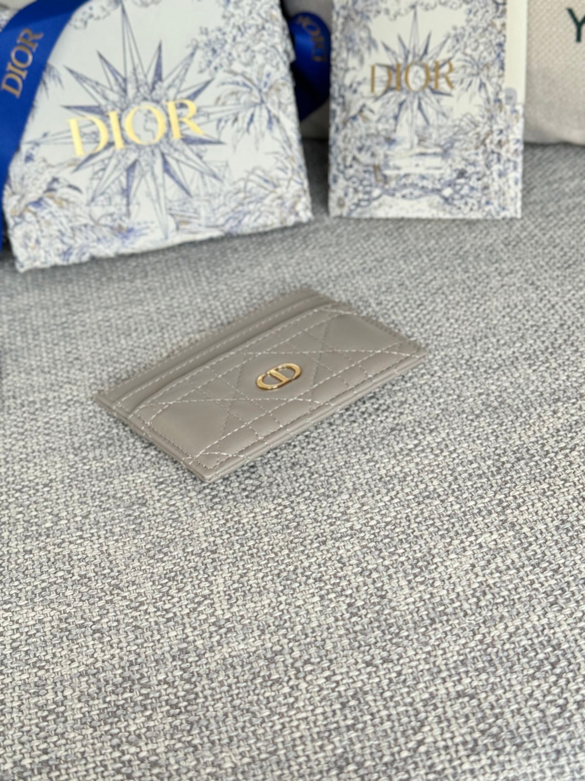 Dior Caro Freesia Card Holder 10 in Light Grey Cannage Calfskin