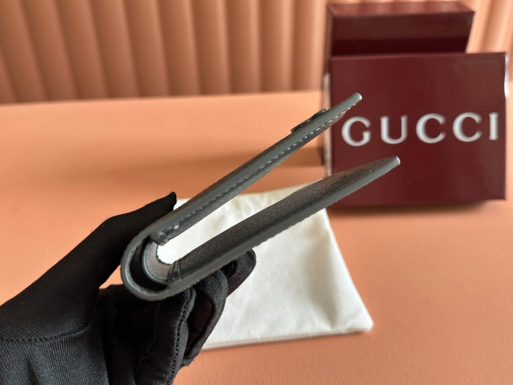 Gucci Interior Bi-Fold Wallet 11 in Grey Calfskin