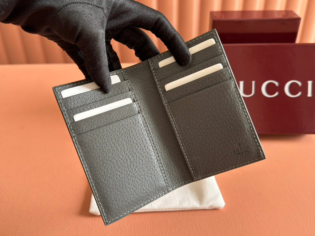 Gucci Interior Passport Case 12 in Grey Calfskin