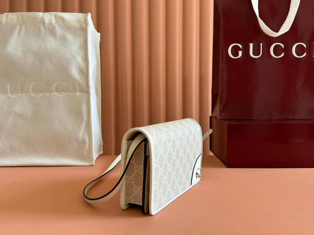 Gucci Emblem Wallet Monogram 20 in Beige and White Smooth Calfskin
