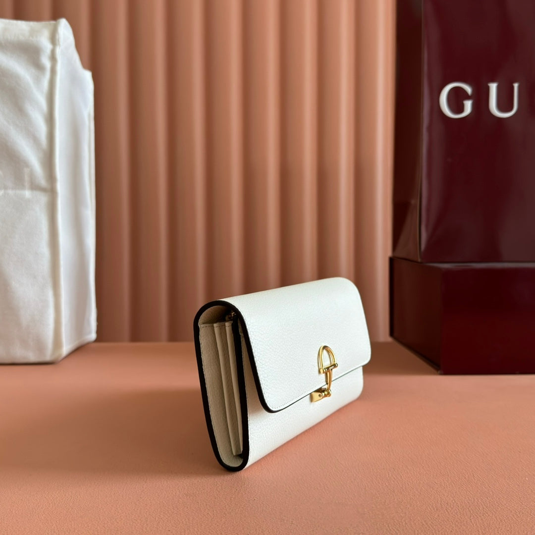 Gucci Softbit Continental Wallet 19 in White Grainy Calfskin Gold Hardware