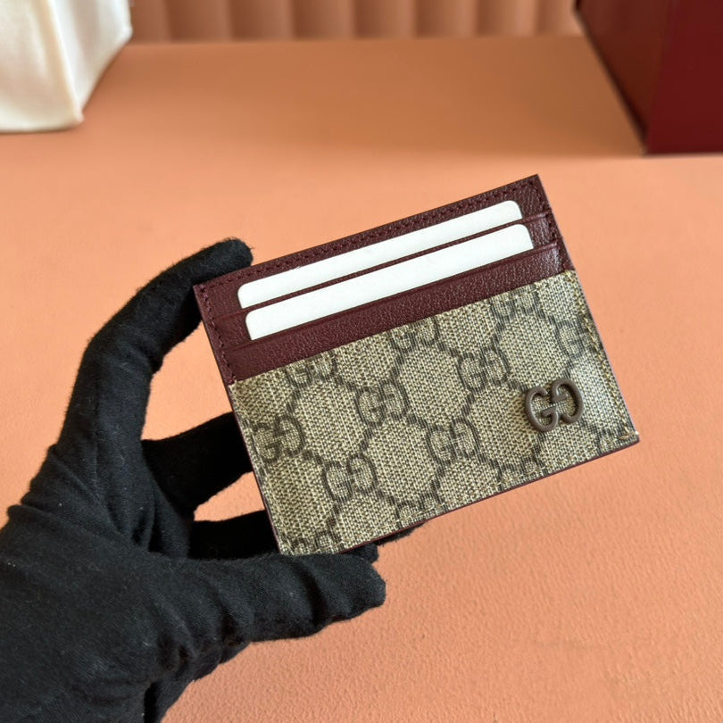 Gucci Card Case 10 in Beige and Red Calfskin