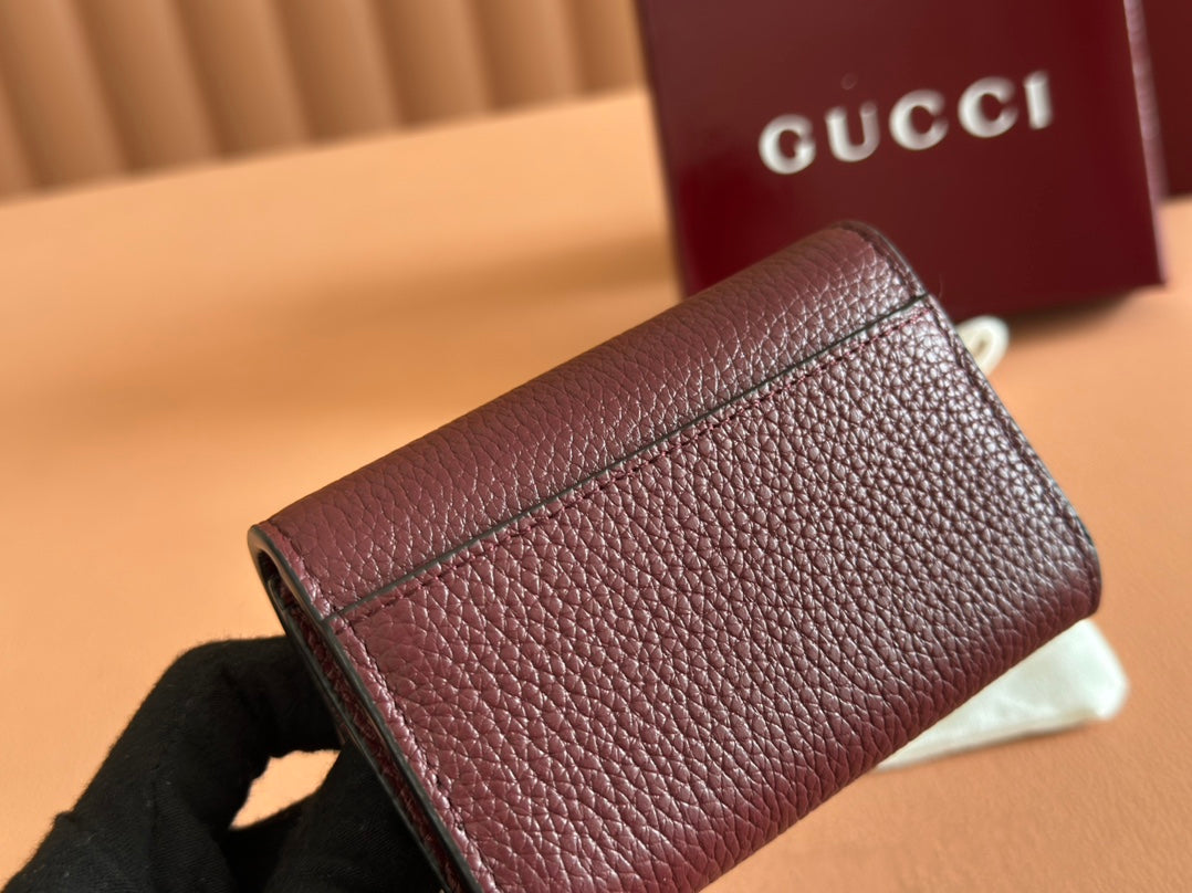 Gucci Softbit Card Case 10.5 in Rosso Ancora Red Grainy Calfskin Gold Hardware