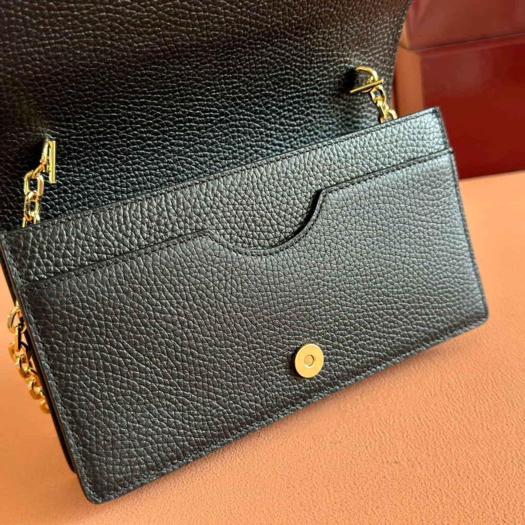 Gucci Emblem Wallet On Chain 20 in Black Smooth Calfskin