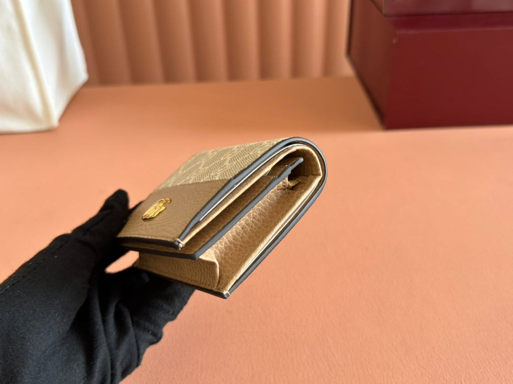 Gucci Marmont Bi-Colour Card Case Wallet 11 in Beige Ebony Canvas Brown Calfskin