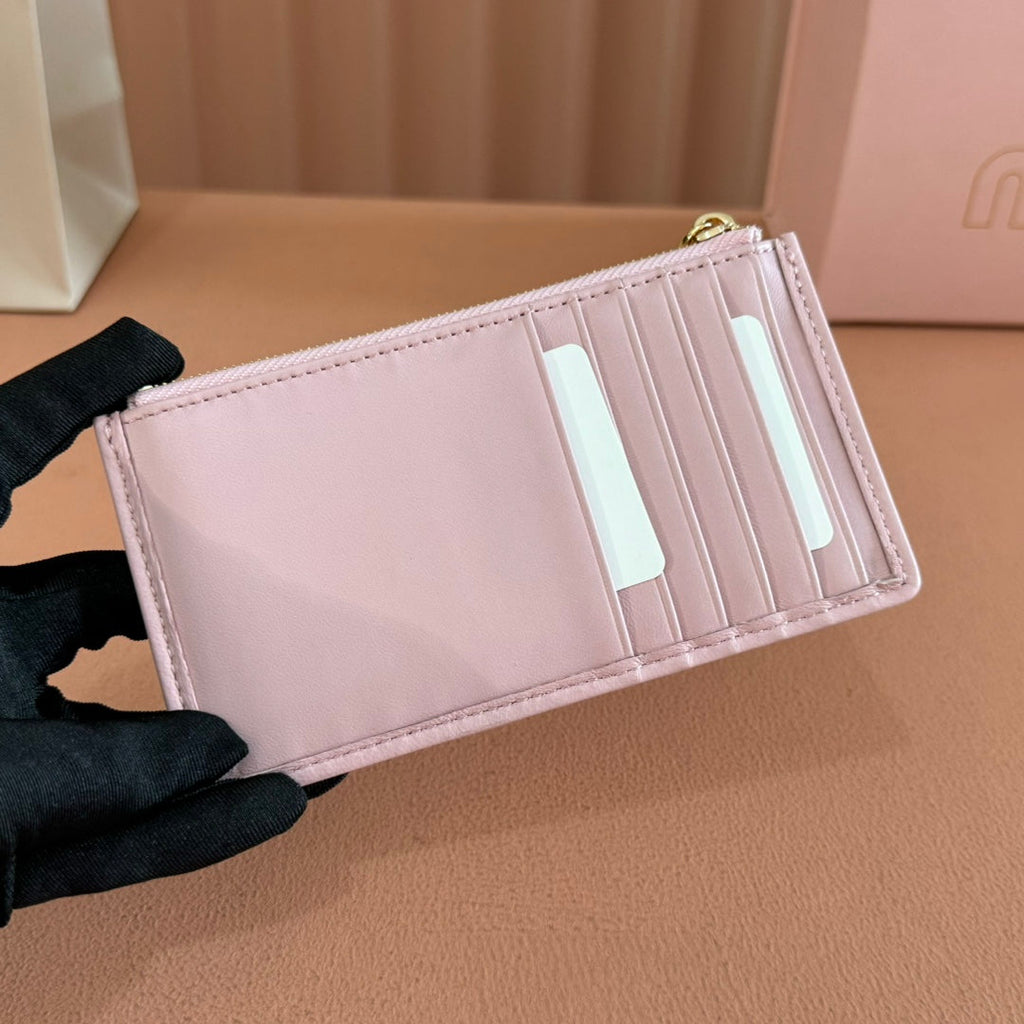 Matelassé Leather Envelope Wallet Light Pink