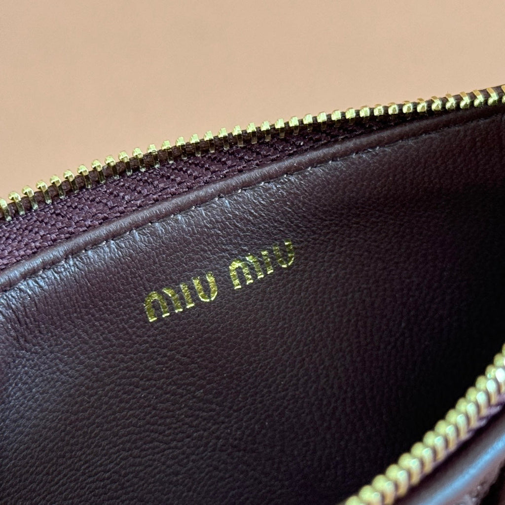Matelassé Leather Envelope Wallet Dark Brown