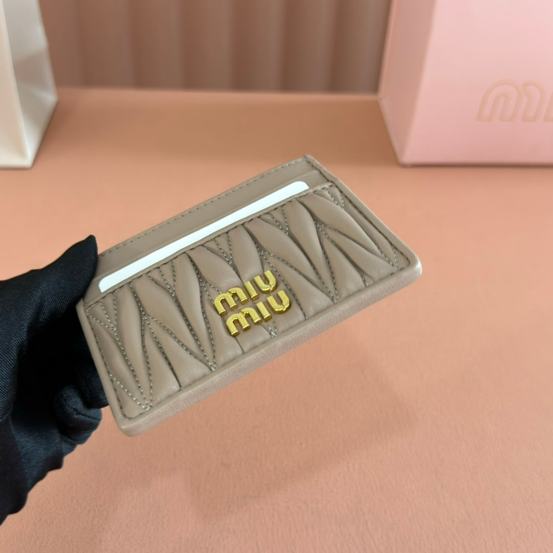 MM Matelassé Card Holder 10.5 in Beige Calfskin