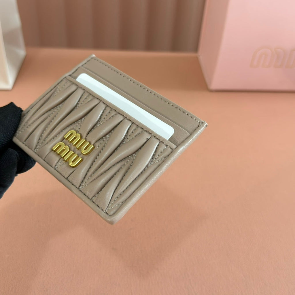 MM Matelassé Card Holder 10.5 in Beige Calfskin