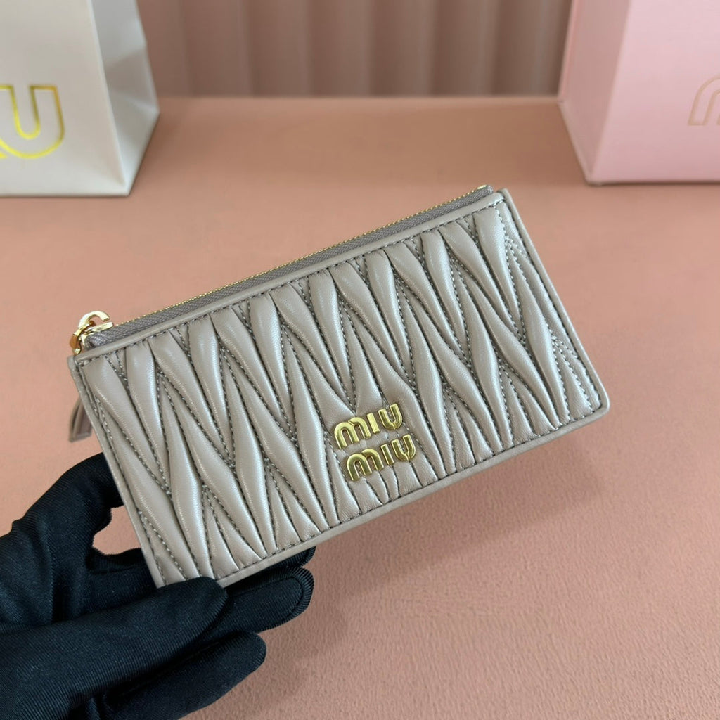 Matelassé Leather Envelope Wallet Taupe Gray