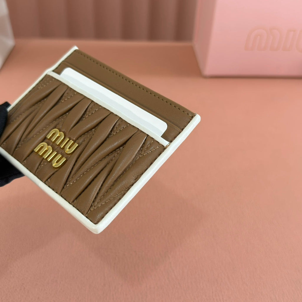 Matelassé Nappa Leather Card Holder Brown