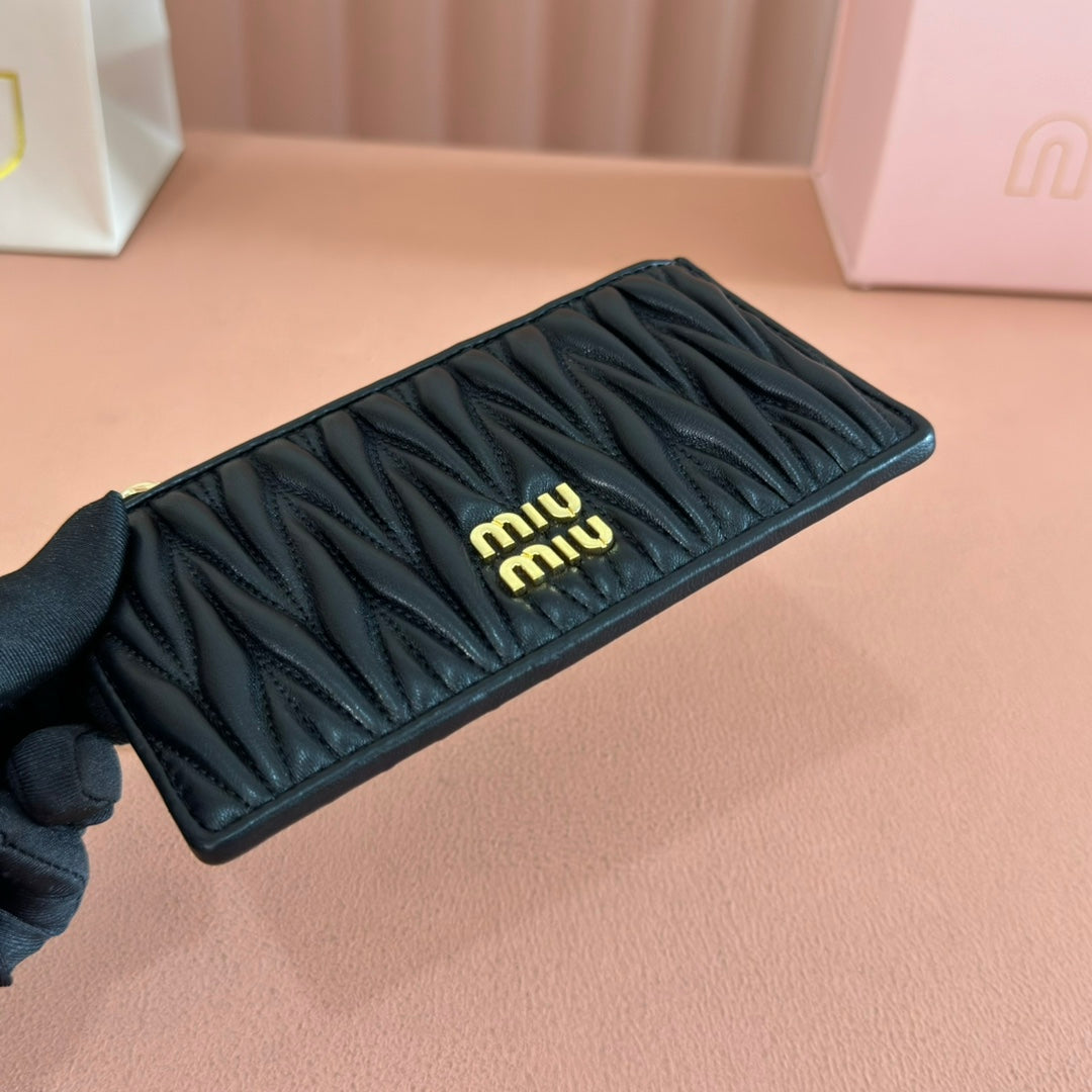 Matelassé Leather Envelope Wallet Black