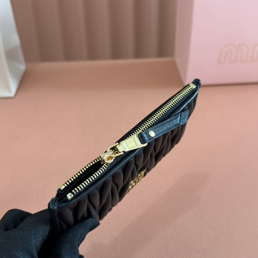 Matelassé Leather Envelope Wallet Black
