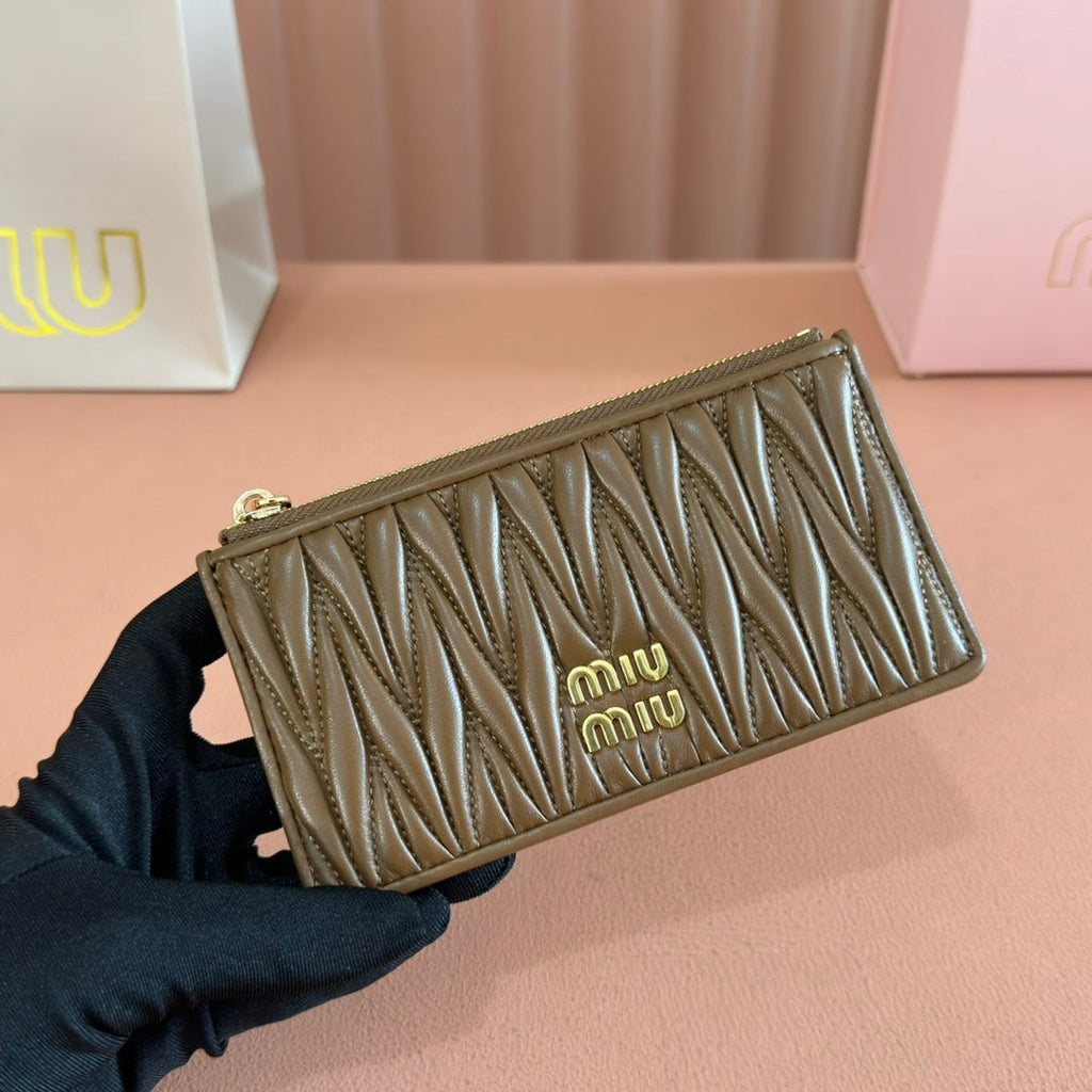 Matelassé Leather Envelope Wallet Caramel