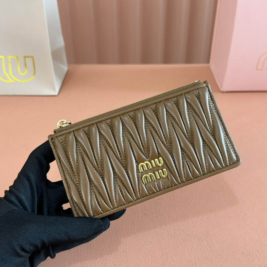 Matelassé Leather Envelope Wallet Caramel