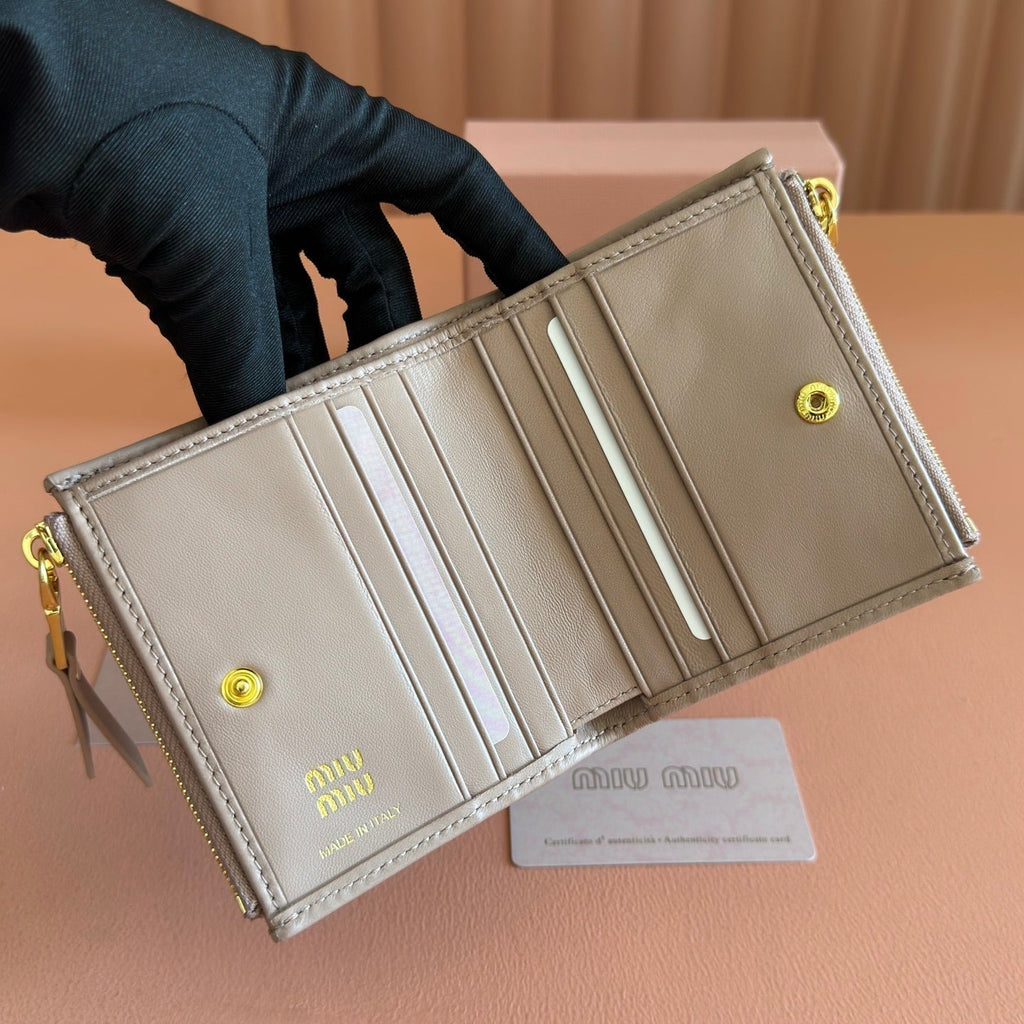 Miu Miu 26S Small Matelasse Card Holder 11 in Light Brown Calfskin Gold Hardware