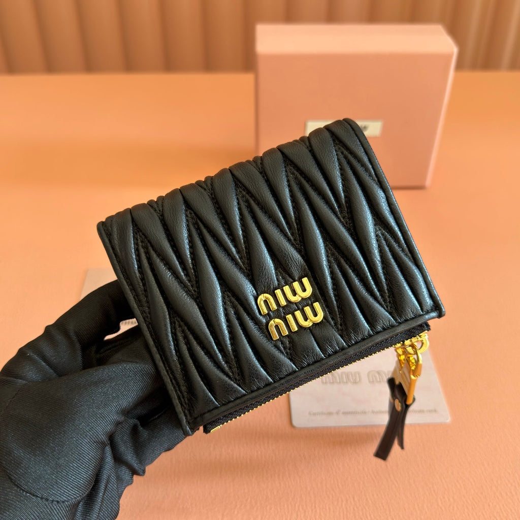 Miu Miu 26S Small Matelasse Card Holder 11 in Black Calfskin Gold Hardware
