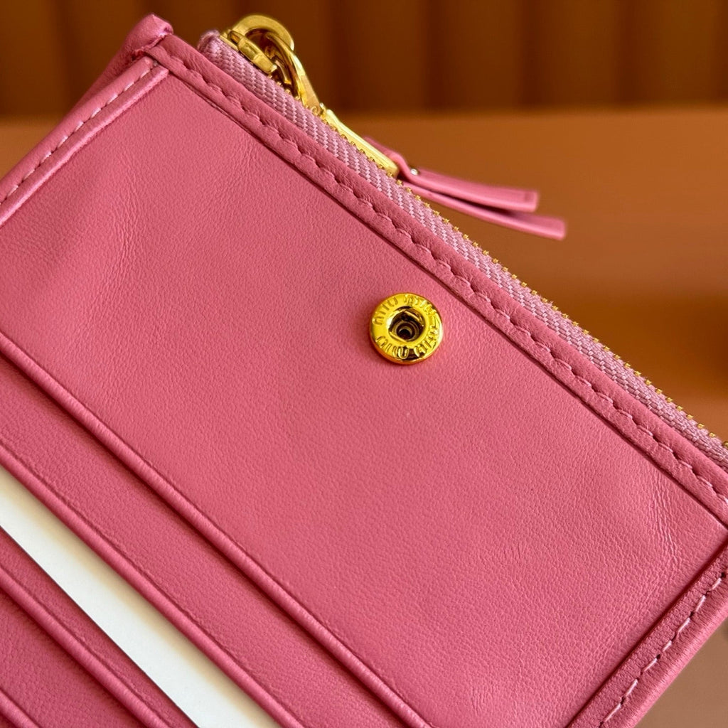 Miu Miu 26S Small Matelasse Card Holder 11 in Pink Calfskin Gold Hardware