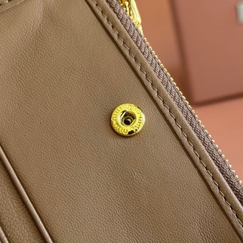 Miu Miu 26S Small Matelasse Card Holder 11 in Brown Calfskin Gold Hardware