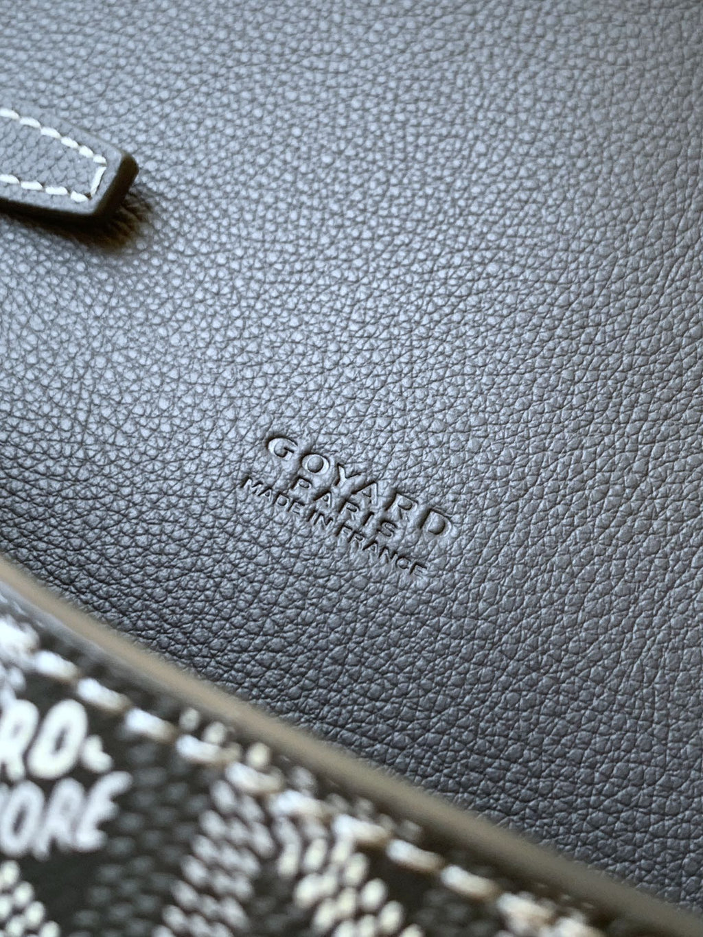 Goyard Chypre Wallet-Pouch 21 in Gray Goyardine Canvas and Calfskin