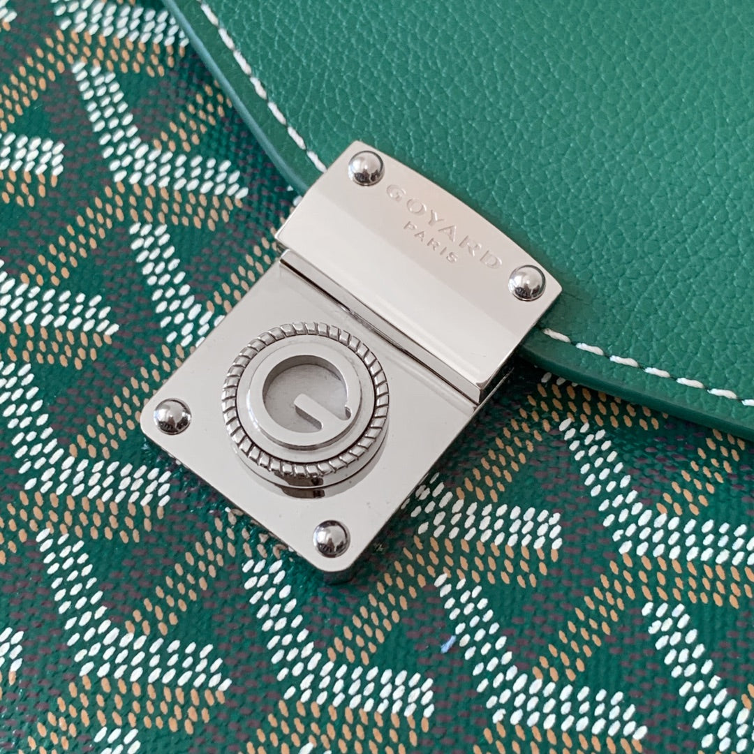 Goyard Chypre Wallet-Pouch 21 in Green Goyardine Canvas and Calfskin