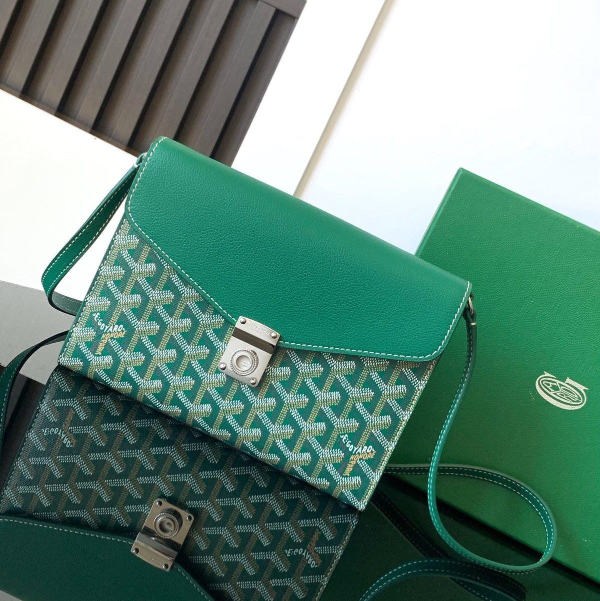 Goyard Chypre Wallet-Pouch 21 in Green Goyardine Canvas and Calfskin