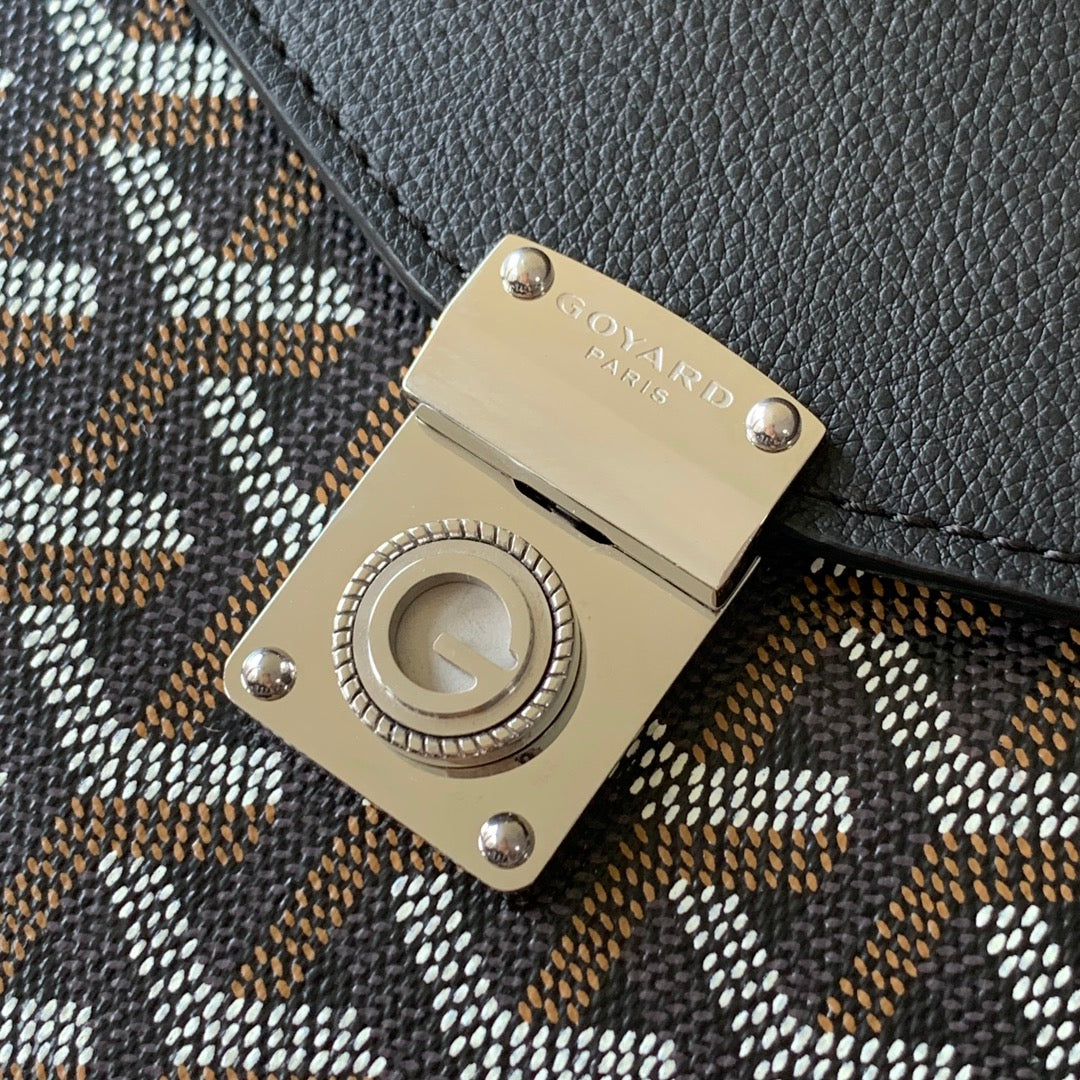 Goyard Chypre Wallet-Pouch 21 in Black Goyardine Canvas and Calfskin