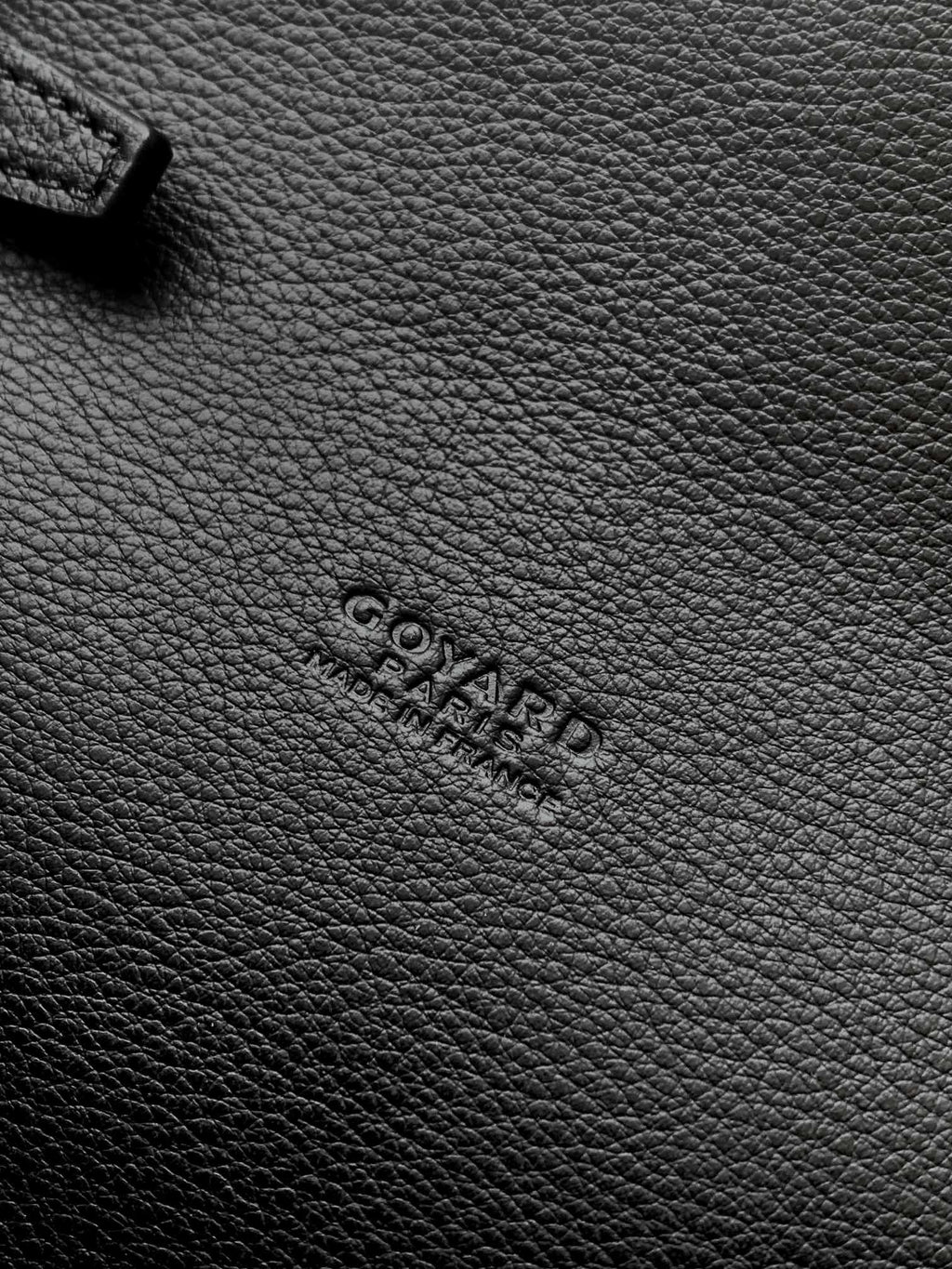 Goyard Chypre Wallet-Pouch 21 in Black Goyardine Canvas and Calfskin