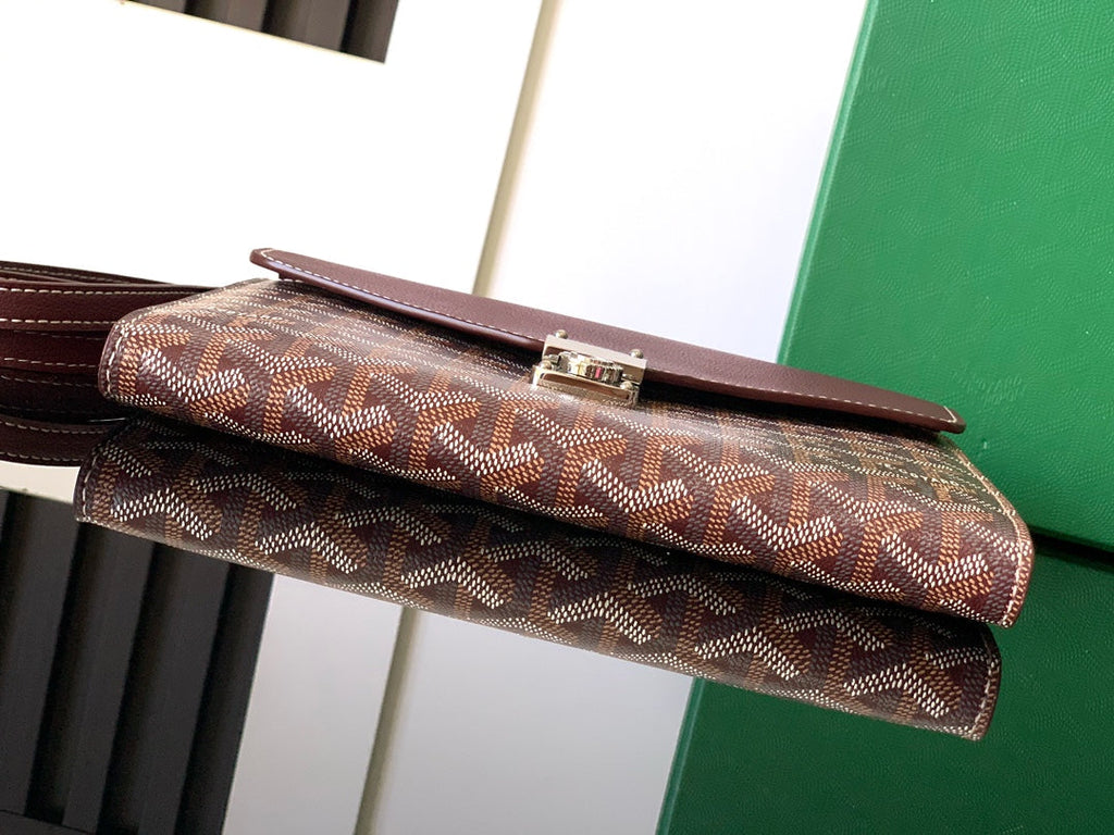 Goyard Chypre Wallet-Pouch 21 in Wine Red Goyardine Canvas and Calfskin