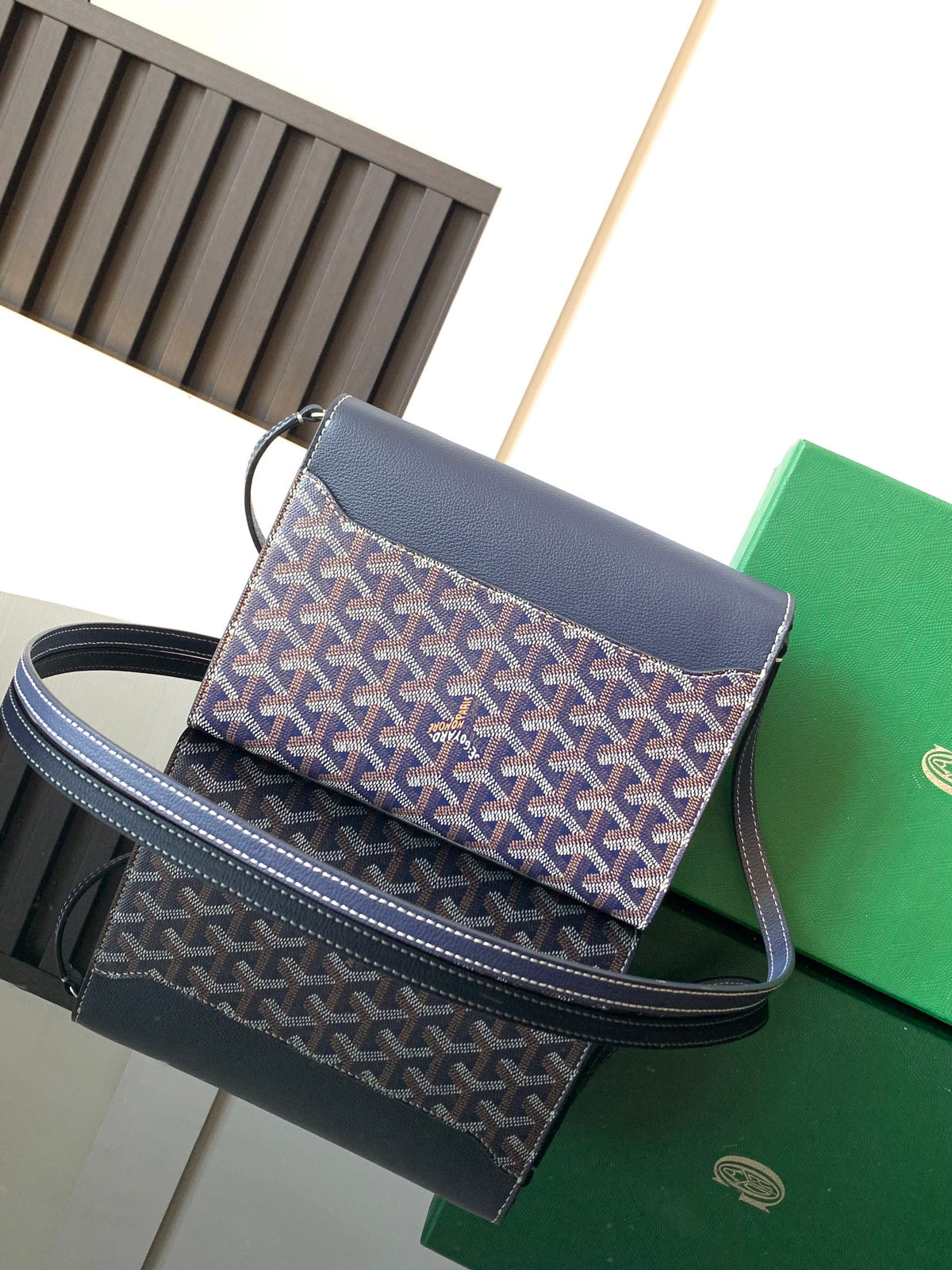 Goyard Chypre Wallet-Pouch 21 in Navy Blue Goyardine Canvas and Calfskin