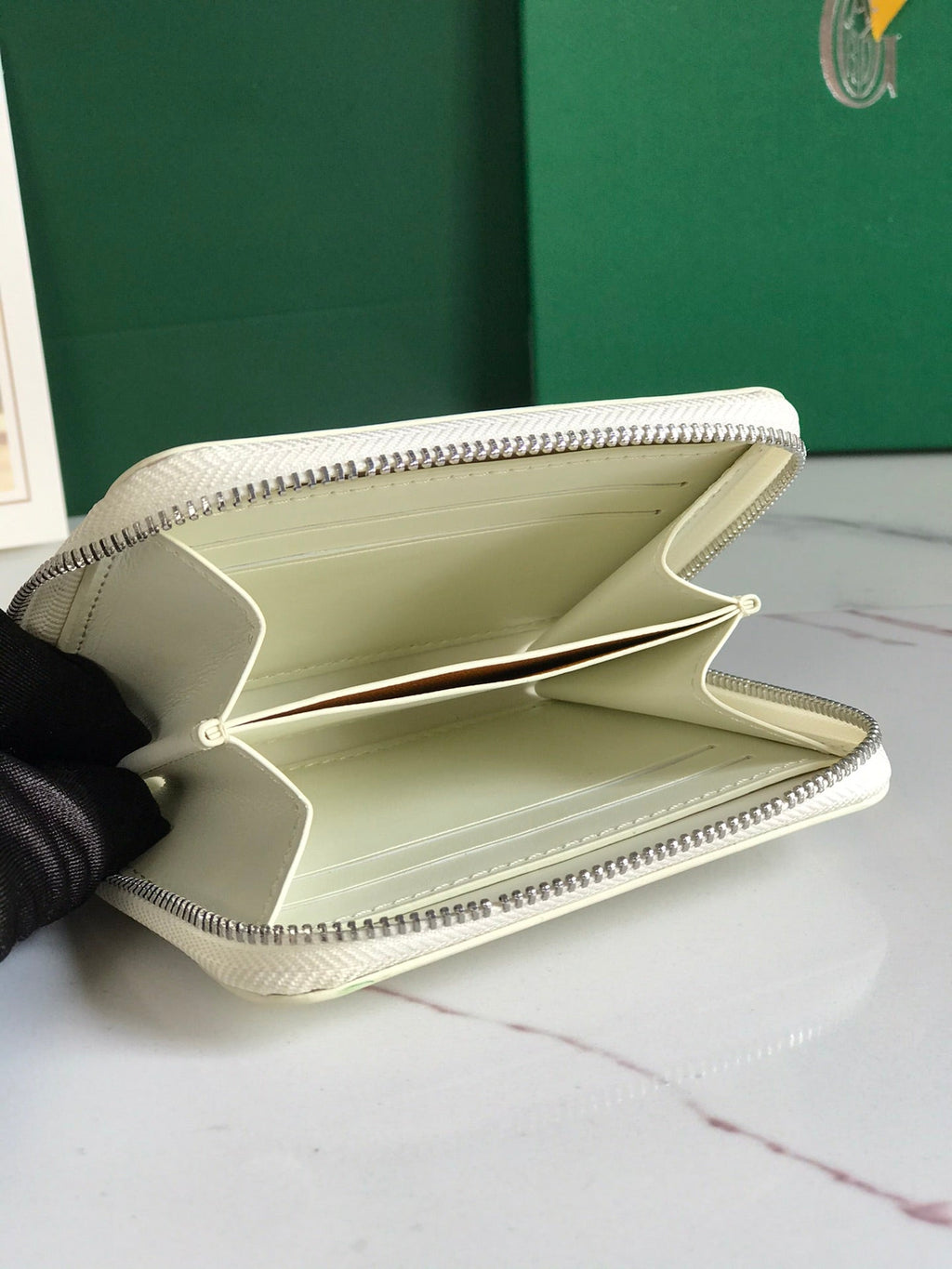 Goyard Matignon Mini Wallet 11 in White Goyardine Canvas and Calfskin
